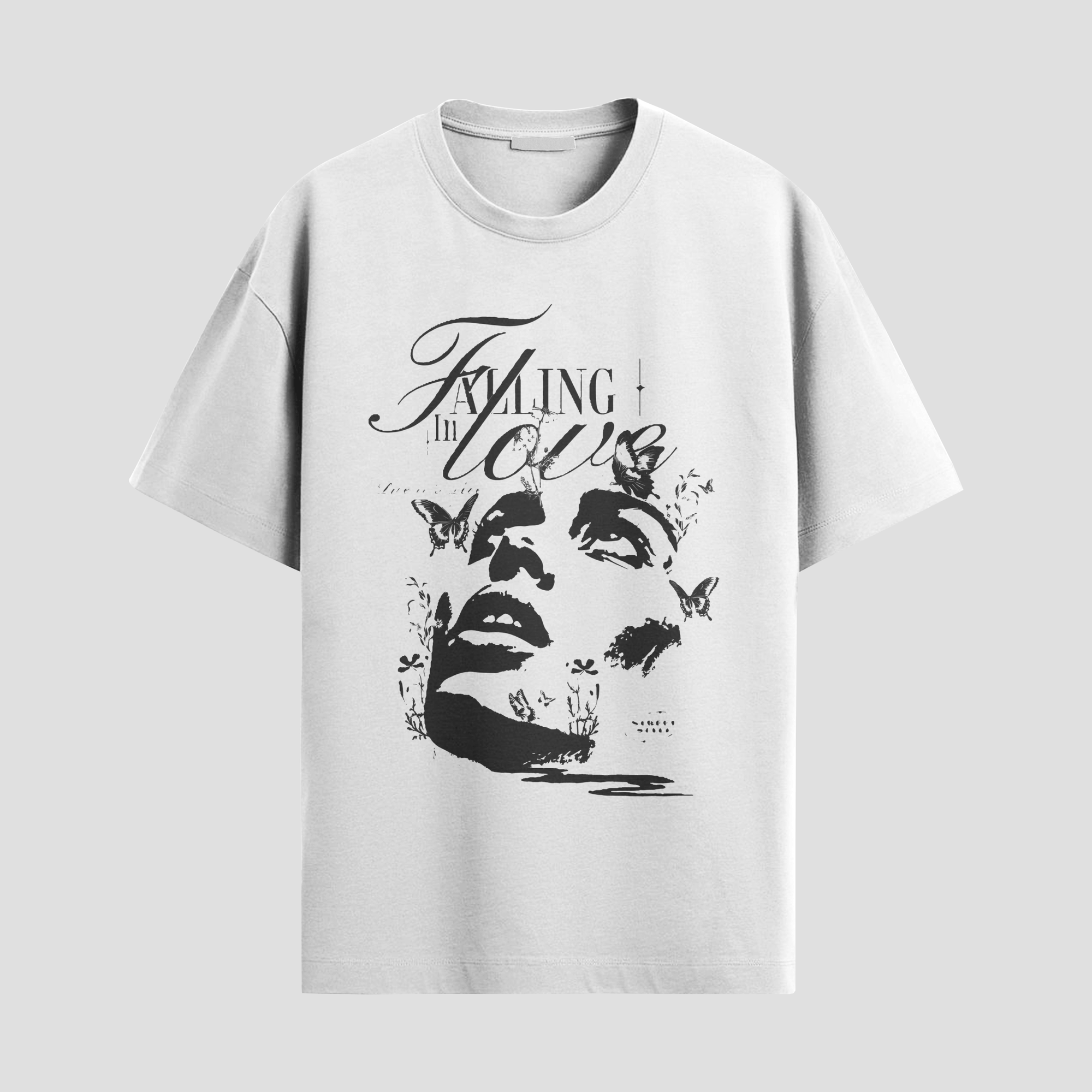 Falling in love T-shirt